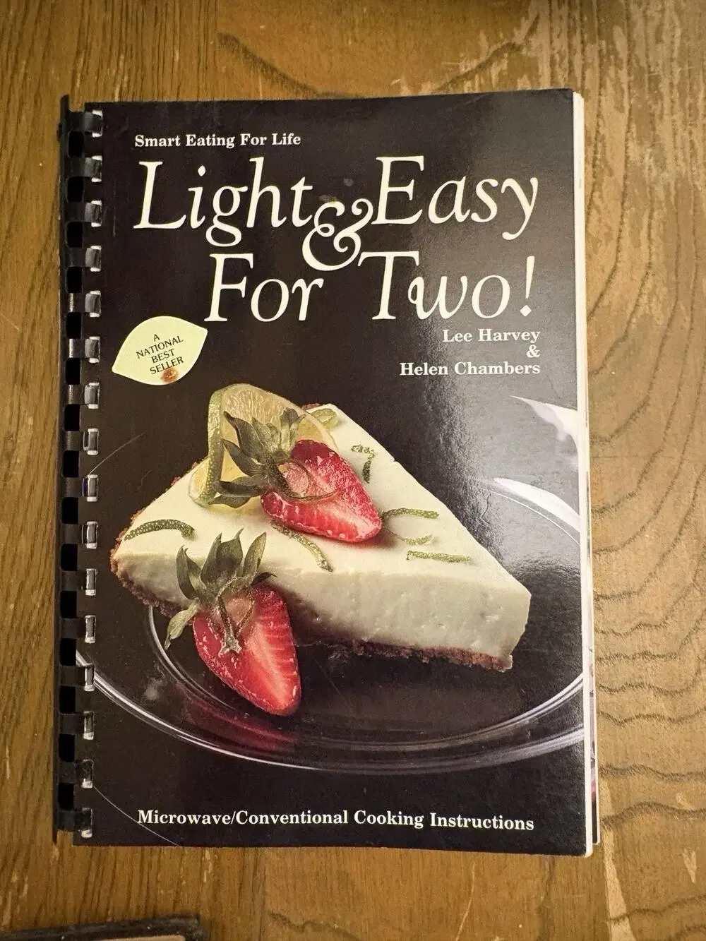 Light and Easy For Two! : Smart Eating For Life Lee Harvey & Chambers